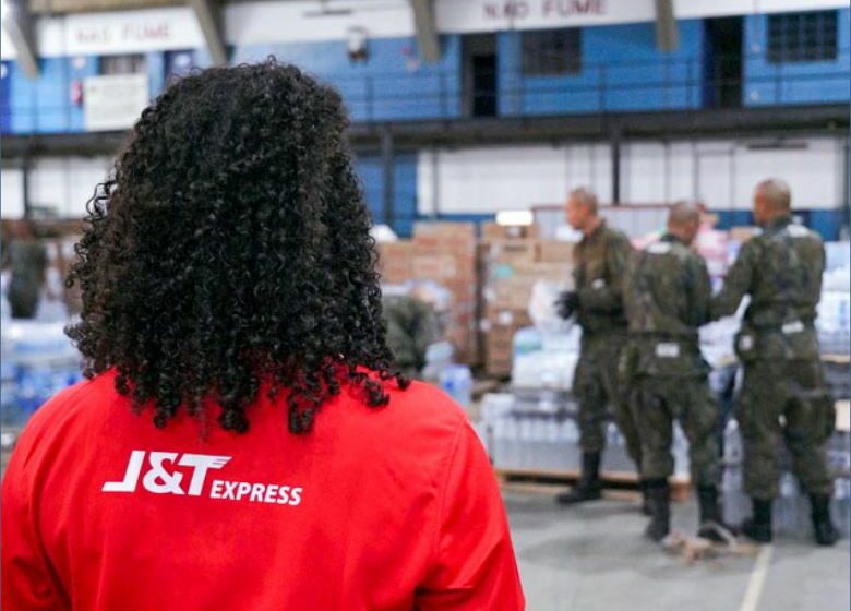  J&T Express promove iniciativas de apoio à população do RS