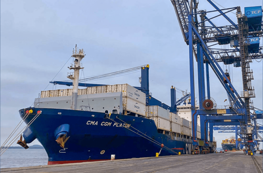  Terminal de contêineres de Paranaguá recebe novo serviço Atlas